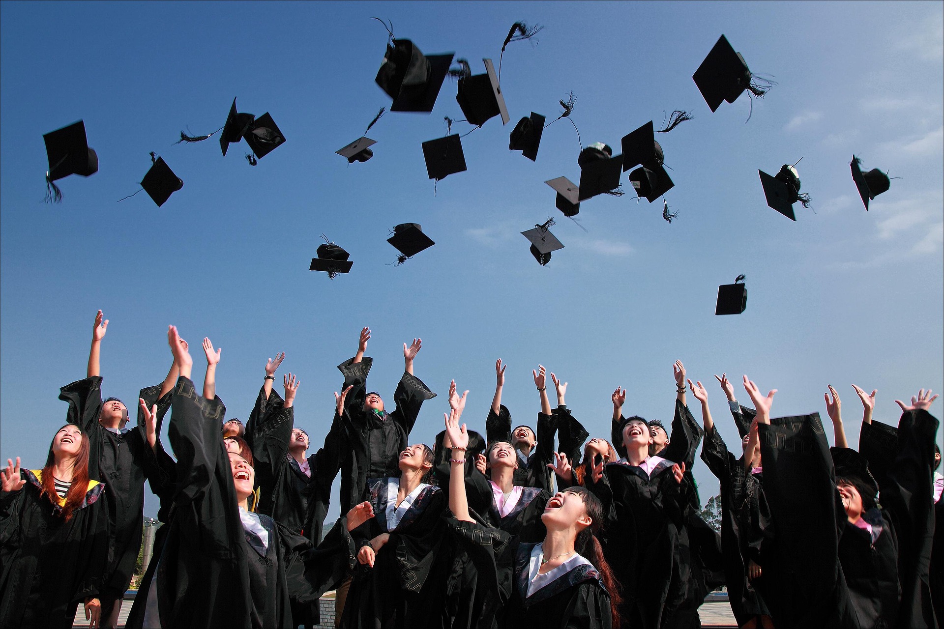Financial Tips for Graduating High School Seniors